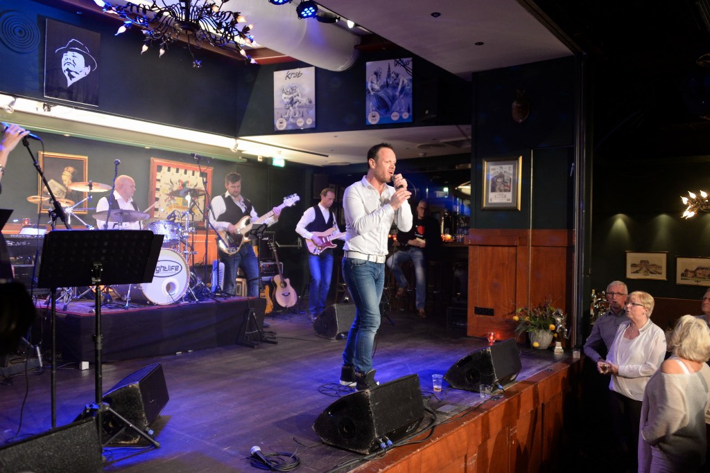 ../Images/Heel Noordwijkerhout zingt Hazes 106.jpg